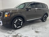 Used 2024 Kia Telluride S image 3