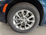 New 2025 Chrysler Pacifica Select image 3