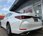 Used 2022 Lexus ES 350 image 5