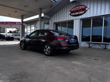 Used 2021 Nissan Sentra SV image 2