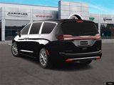 New 2025 Chrysler Pacifica Select image 5