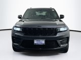 Used 2022 Jeep Grand Cherokee Altitude image 2
