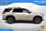 Used 2025 Nissan Pathfinder SV image 4