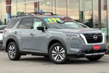 New 2025 Nissan Pathfinder SL image 2