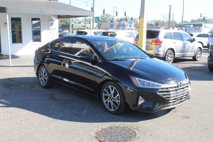 Used 2020 Hyundai Elantra Limited w/ Ultimate Package 03
