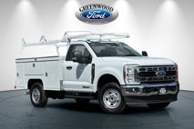 New 2025 Ford F350 XL w/ XL Chrome Package