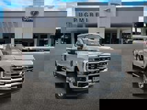 New 2025 Ford F250 Lariat w/ Chrome Package