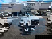 New 2025 Ford F250 XLT w/ Black Appearance Package