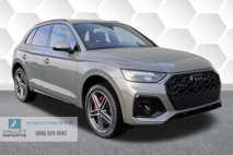 New 2025 Audi Q5 e Premium Plus