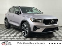 New 2026 Volvo XC40 B4 Plus w/ Climate Package