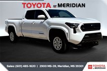 New 2025 Toyota Tacoma SR5