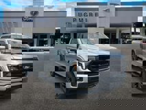 New 2025 Ford F150 Lariat w/ Equipment Group 501A Mid