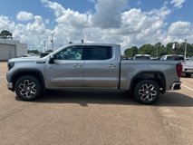New 2024 GMC Sierra 1500 SLE