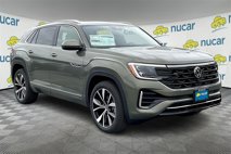 New 2025 Volkswagen Atlas Cross Sport SEL Premium R-Line