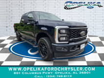 New 2025 Ford F250 Lariat w/ Black Appearance Package