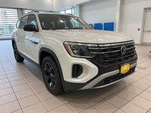 New 2024 Volkswagen Atlas Peak Edition SEL
