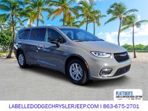 New 2025 Chrysler Pacifica Select