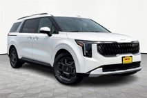 New 2025 Kia Carnival EX