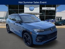 New 2025 Volkswagen Tiguan SE R-Line