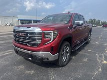 New 2025 GMC Sierra 1500 SLT w/ SLT Premium Plus Package