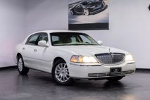 Used 2006 Lincoln Town Car Signature