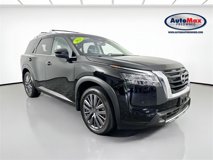Used 2023 Nissan Pathfinder SL w/ SL Premium Package