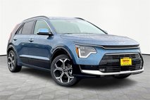 New 2025 Kia Niro SX Touring