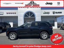 Used 2023 Jeep Grand Cherokee Limited w/ Trailer Tow Prep Group (B)