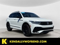 Used 2024 Volkswagen Tiguan SE R-Line