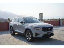 New 2025 Volvo XC40 B5 Ultra w/ Protection Package