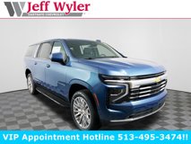 New 2025 Chevrolet Suburban LT w/ Comfort Package