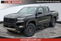 New 2025 Nissan Frontier PRO-4X w/ Pro Convenience Package