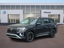 New 2025 Volkswagen Atlas Peak Edition SE
