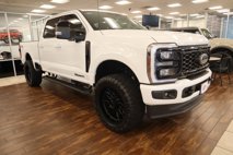 New 2025 Ford F250 Lariat w/ Black Appearance Package