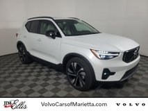 New 2025 Volvo XC40 B5 Ultra