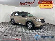 Used 2023 Nissan Pathfinder Platinum w/ Black Appearance Package