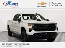 New 2025 Chevrolet Silverado 1500 Custom Trail Boss w/ LPO, Dark Essentials Package