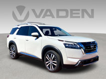 New 2025 Nissan Pathfinder Platinum