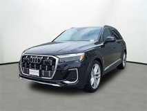 New 2025 Audi Q7 3.0T Premium Plus