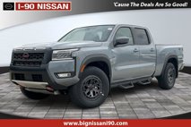 New 2025 Nissan Frontier PRO-4X w/ Pro Convenience Package