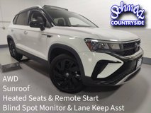 Used 2024 Volkswagen Taos SE w/ Panoramic Sunroof Package