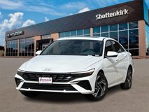 New 2025 Hyundai Elantra SEL