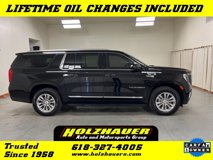 Used 2024 GMC Yukon XL SLT w/ SLT Luxury Package