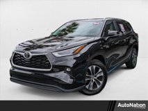 Used 2024 Toyota Highlander XLE