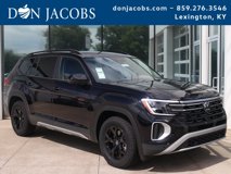 New 2025 Volkswagen Atlas Peak Edition SE