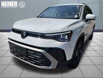 New 2025 Volkswagen Taos SE
