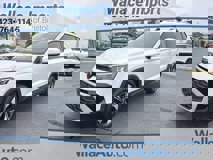 New 2025 Volkswagen Taos SE