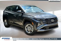 New 2025 Hyundai Tucson SE