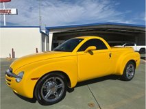 Used 2004 Chevrolet SSR w/ Preferred Equipment Group