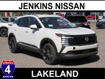 New 2025 Nissan Kicks SR w/ Illumination Package